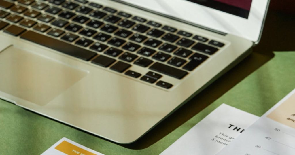 What Your Bookkeeper Should Tell You Every Month