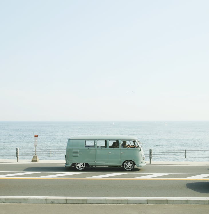 Lease vs. Buy for Service Trucks: What the Numbers Actually Say