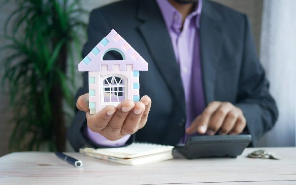 The Contractor’s Guide to Customer Financing: Tiers, Lenders vs. Platforms, Credit Bands, and What 0% Really Costs