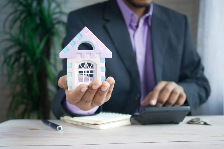 The Contractor’s Guide to Customer Financing: Tiers, Lenders vs. Platforms, Credit Bands, and What 0% Really Costs